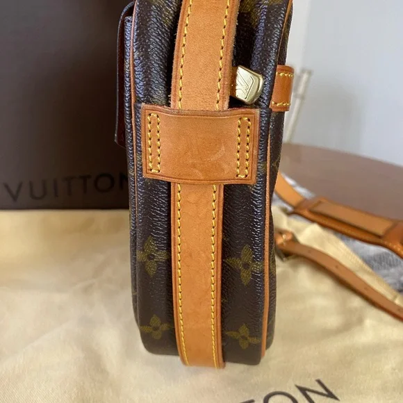 Louis Vuitton GM Jeune Fille Handbag - Picture 6 of 14